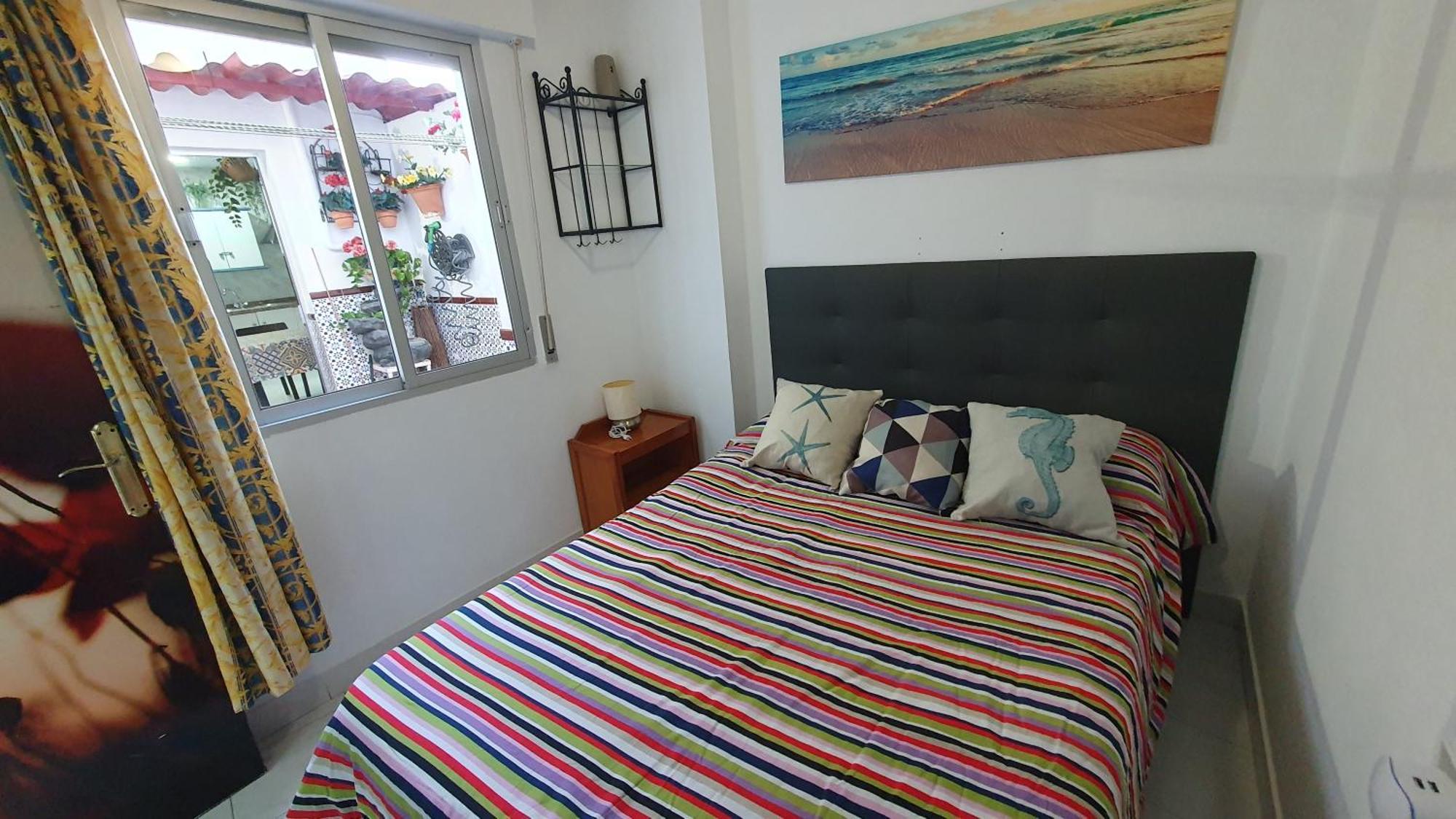 נרחה Apartamentos Eduardo Rico חדר תמונה
